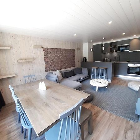 Appartement Skis Aux Pieds, 3 Chambres, Renove, Idealement Situe Pres Des Commerces A Courchevel 1650 - Fr-1-514-61 Exterior photo